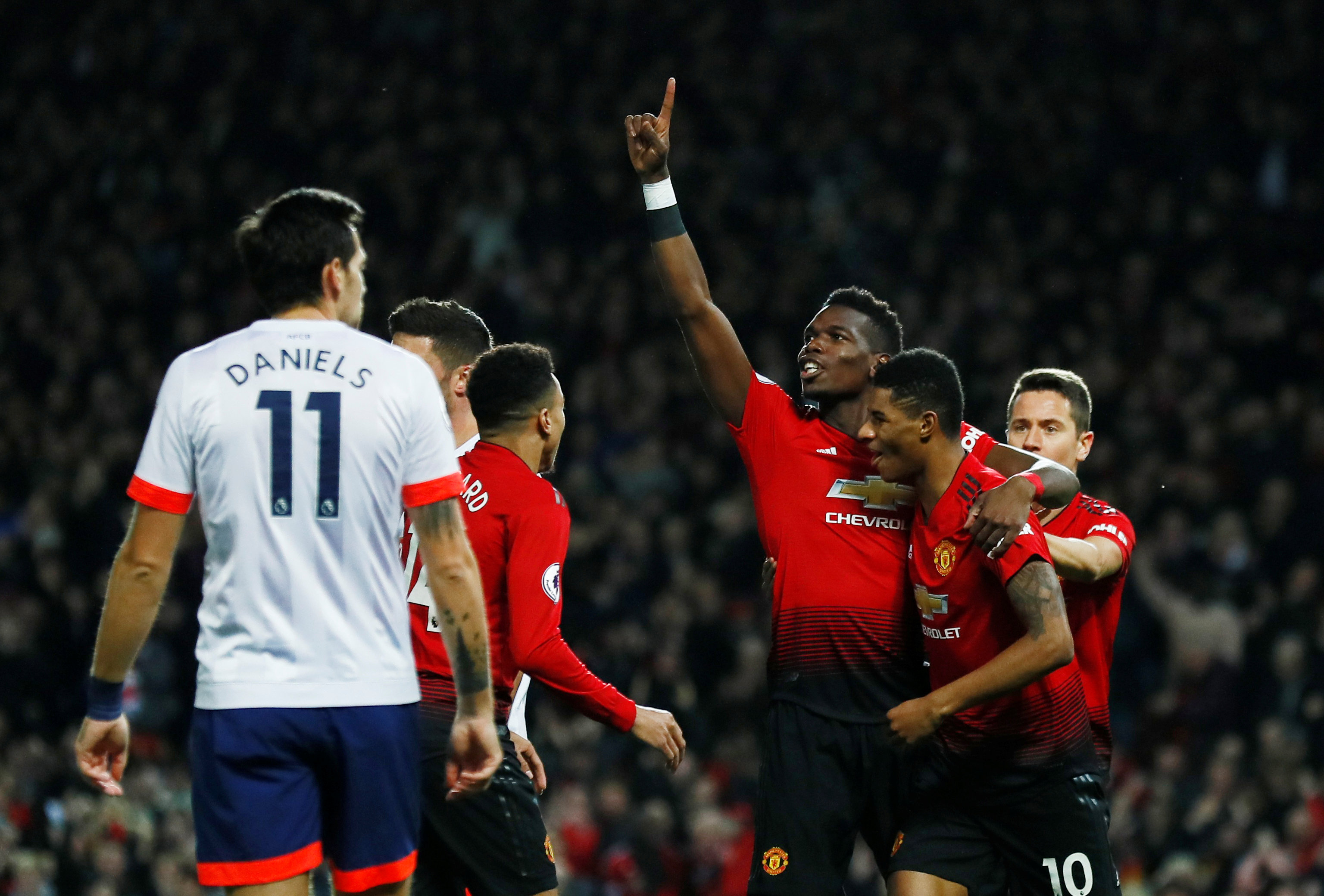 對麥凱恩給 對麥凱恩給